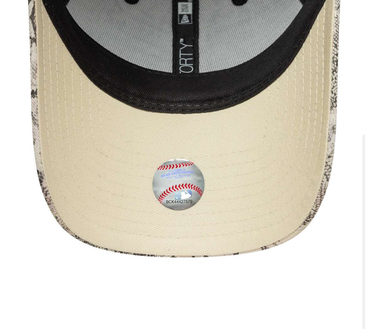 NY Yankees Snake 9Forty