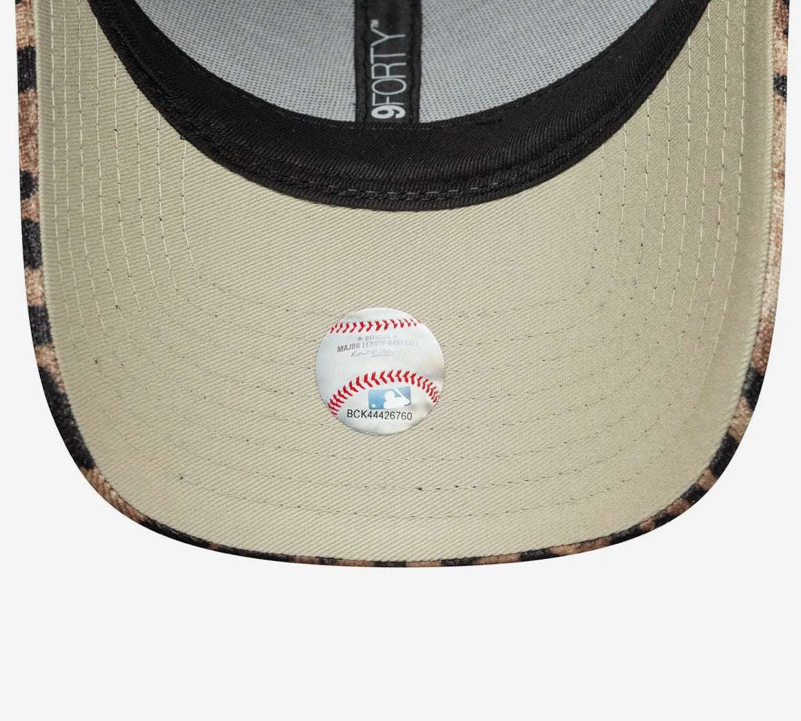 NY Yankees MLB Leo Velour 9FORTY