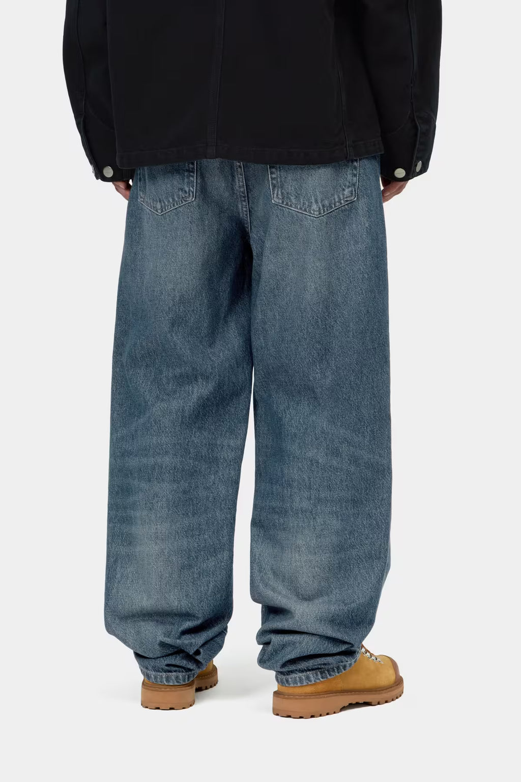 W' Arin Pant